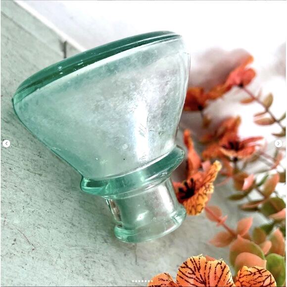 Vintage Blue Green Glass Ink Bottle Inkwell - Picture 4 of 7